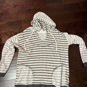 Striped pullover